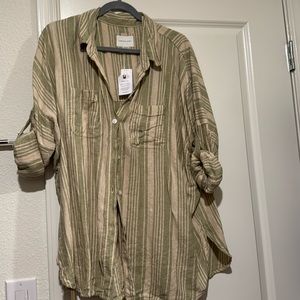 American Eagle oversized linen button down
